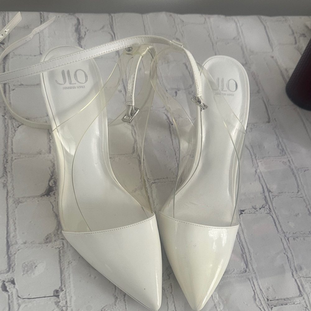 Jennifer Lopez Elegant White Heels